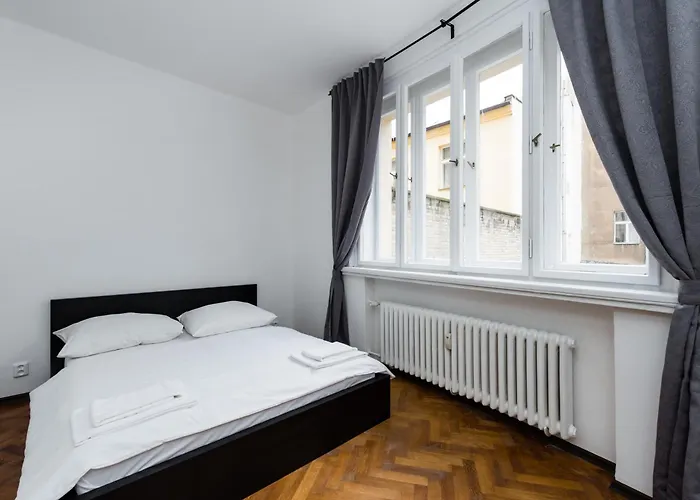 Affordable Stay Navratilova