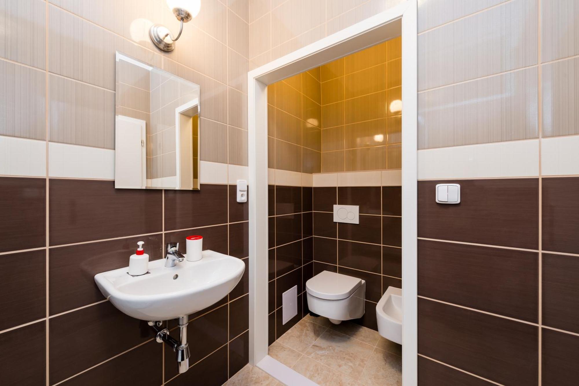 Affordable Navratilova Prague